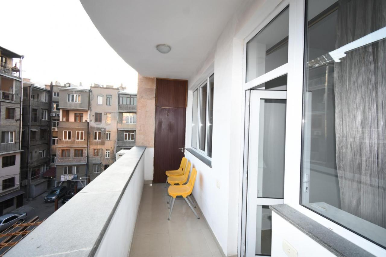 Flatsinyerevan At Aram Street Екстериор снимка