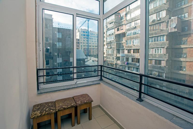 Flatsinyerevan At Aram Street Екстериор снимка